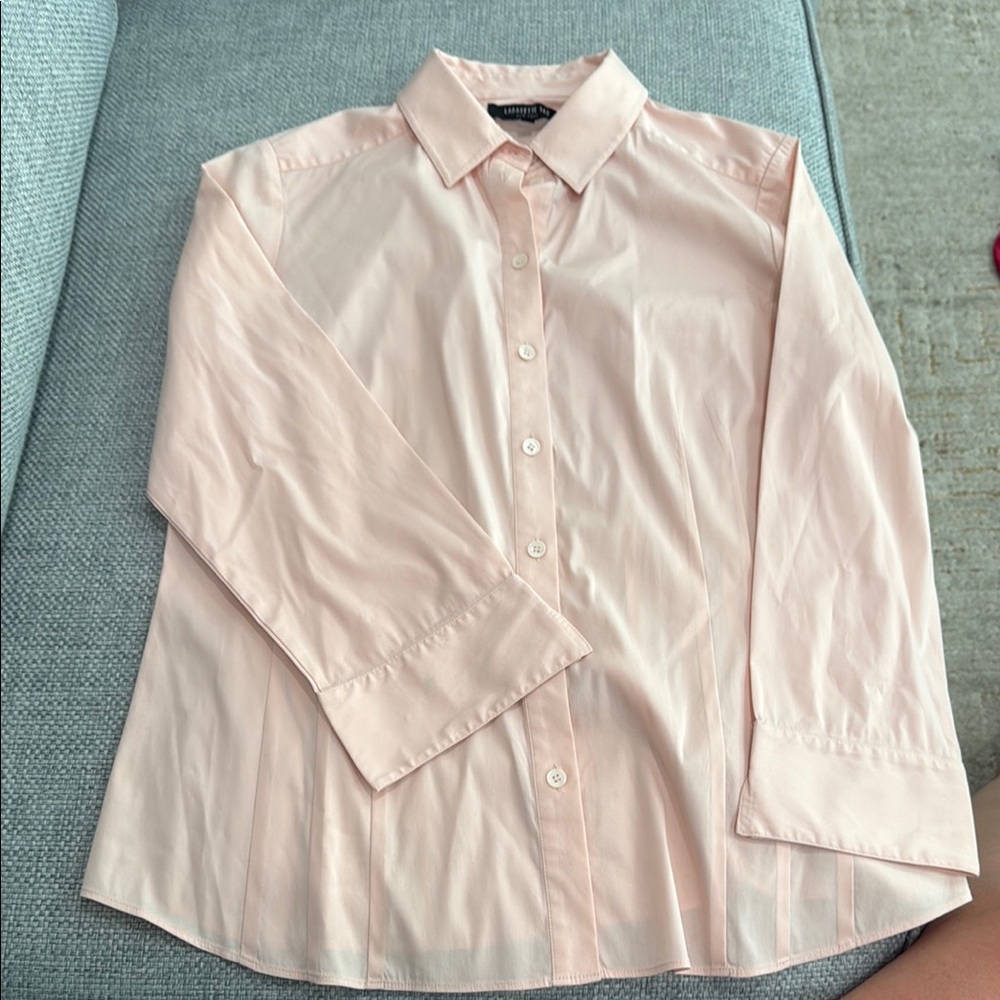 🚨SOLD 🚨

Lafayette 148 Stretch Cotton Women's Pink Button-Up Shirt